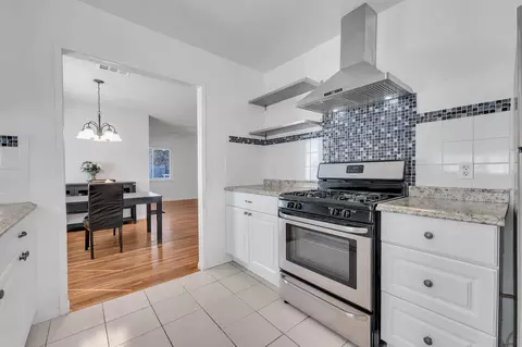 45403 Kingtree Ave, Lancaster, CA 93534 photo 9