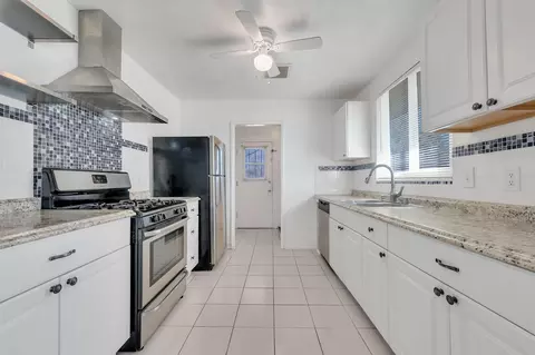 45403 Kingtree Ave, Lancaster, CA 93534 photo 8