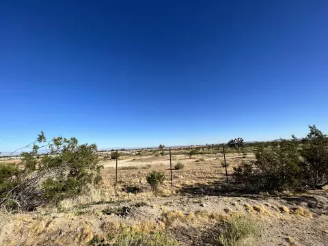 8607 Avenue V E, Littlerock, CA 93543