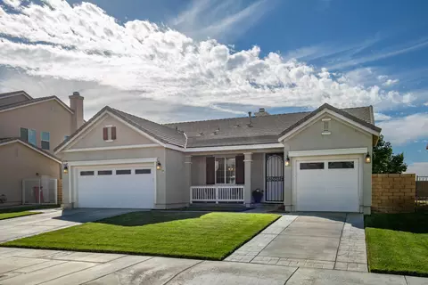 44853 Normandy Ln, Lancaster, CA 93536