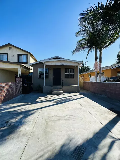 2040 Lucien St E, Compton, CA 90222