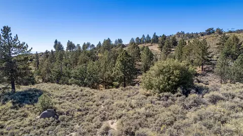 25251 Jacaranda Dr, Tehachapi, CA 93561 photo 5