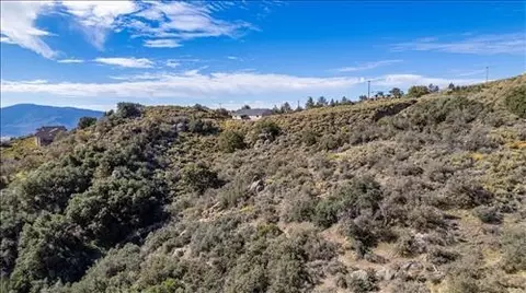 25540 Jacaranda Dr, Tehachapi, CA 93561 photo 4