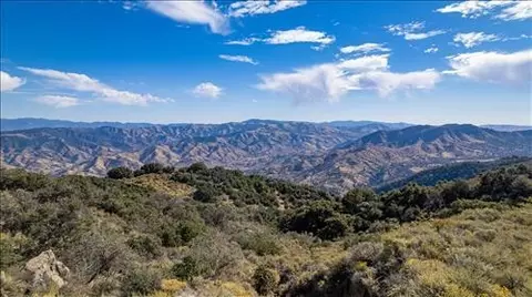 25540 Jacaranda Dr, Tehachapi, CA 93561 photo 6