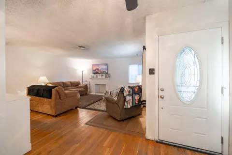 44308 Foxton Ave, Lancaster, CA 93535 photo 3