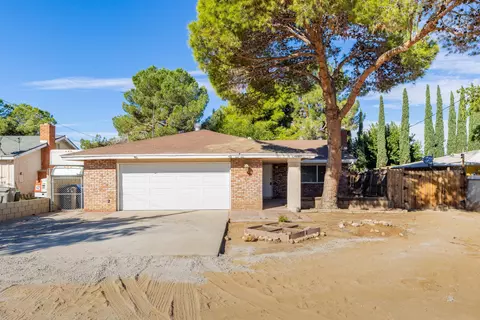 42655 25th St W, Lancaster, CA 93536