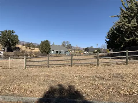 Arlington Place, Tehachapi, CA 93561 photo 9