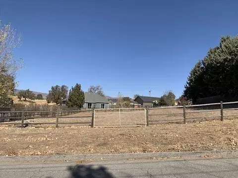 Arlington Place, Tehachapi, CA 93561 photo 8