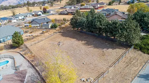 Arlington Place, Tehachapi, CA 93561 photo 4