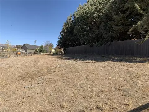 Arlington Place, Tehachapi, CA 93561 photo 10