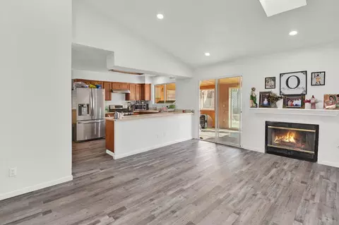 1626 Kettering St E, Lancaster, CA 93535 photo 4
