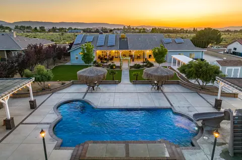 42104 23rd St W, Lancaster, CA 93536