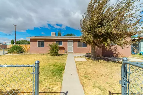 3187 Gregory Dr, Mojave, CA 93501 photo 4