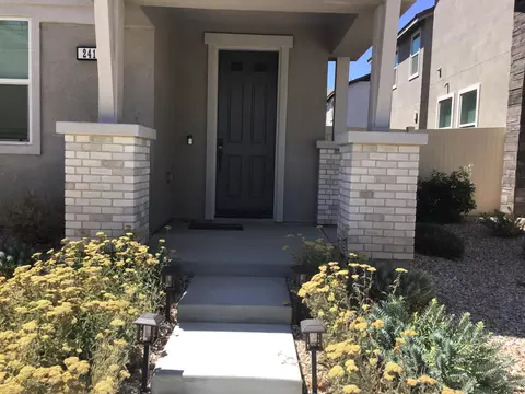 241 Black Walnut Ln #42, Palmdale, CA 93551