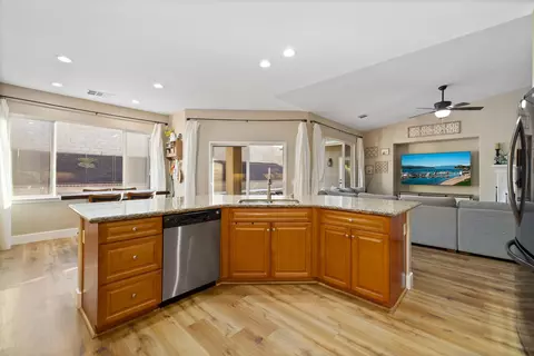 6550 Lacolle Pl, Lancaster, CA 93536 photo 14