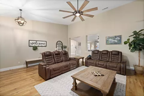 6550 Lacolle Pl, Lancaster, CA 93536 photo 5