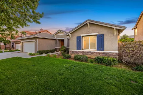 6550 Lacolle Pl, Lancaster, CA 93536 photo 2