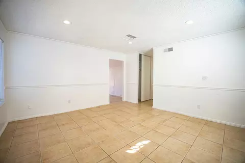 42908 Alep St, Lancaster, CA 93536 photo 4