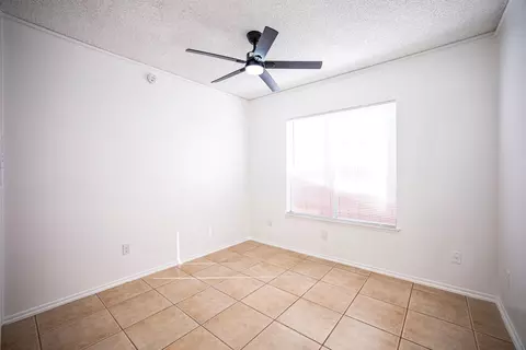 42908 Alep St, Lancaster, CA 93536 photo 12
