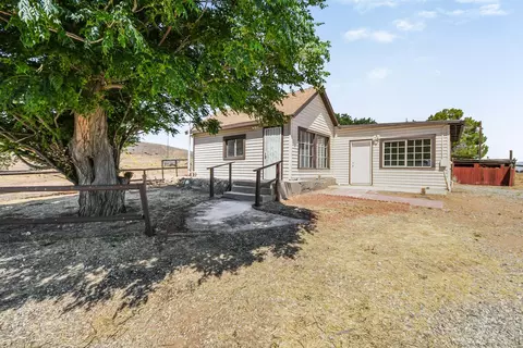48102 224th St W, Lancaster, CA 93536