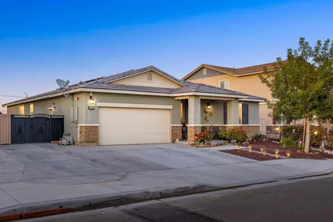 4243 Ivesbrook St W, Lancaster, CA 93536 photo 3