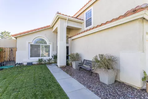3852 Southview Ct, Palmdale, CA 93550 photo 3