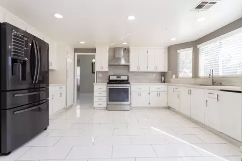 3852 Southview Ct, Palmdale, CA 93550 photo 10