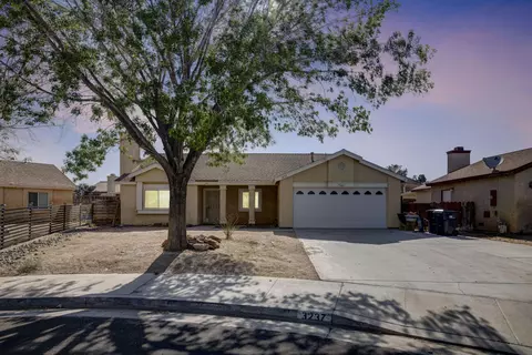 3237 Geri Ct, Rosamond, CA 93560