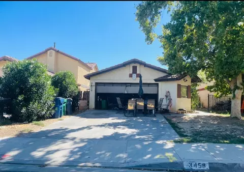 3458 Avenue R4 E, Palmdale, CA 93550