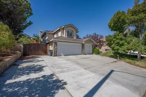 36501 Jenna Ln, Palmdale, CA 93550