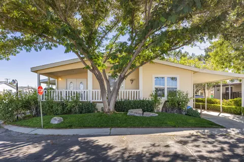 2008 Windharp Dr #47, Rosamond, CA 93560