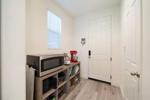 44027 Bayberry Rd, Lancaster, CA 93536 photo 13