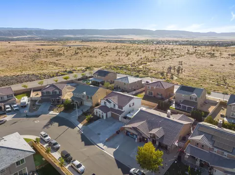 44027 Bayberry Rd, Lancaster, CA 93536 photo 43