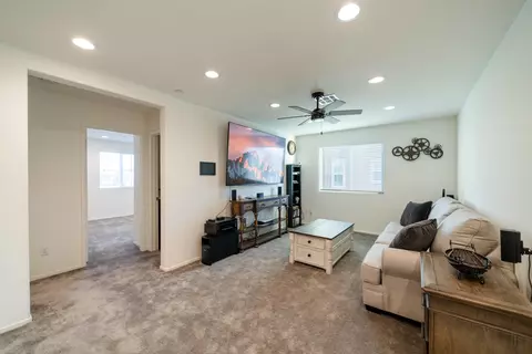44027 Bayberry Rd, Lancaster, CA 93536 photo 16