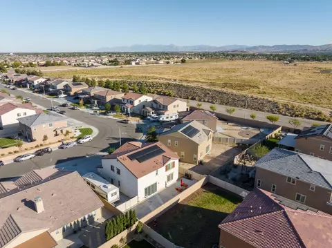 44027 Bayberry Rd, Lancaster, CA 93536 photo 37