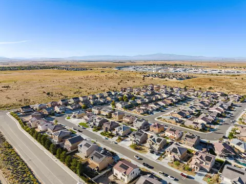 44027 Bayberry Rd, Lancaster, CA 93536 photo 47