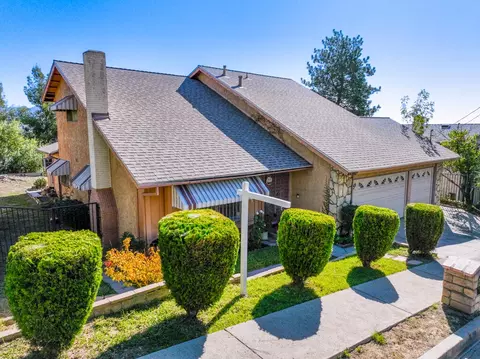 10724 De Haven Ave, Pacoima, CA 91331