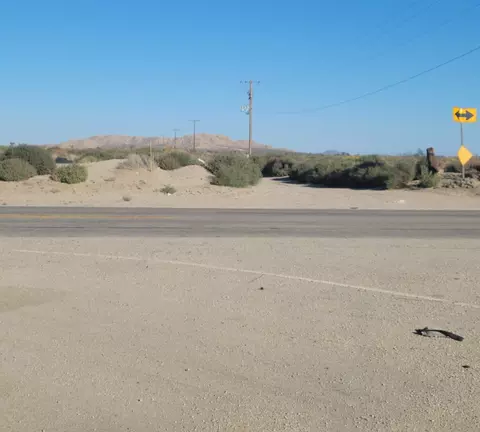 110 Ste Vic Ave P, Palmdale, CA 93551