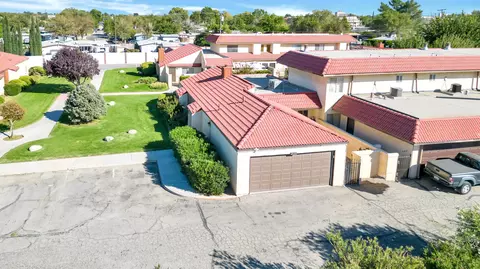 2125 El Domingo Cir, Lancaster, CA 93536