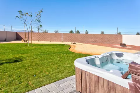 45135 Landing Pl, Lancaster, CA 93536 photo 34