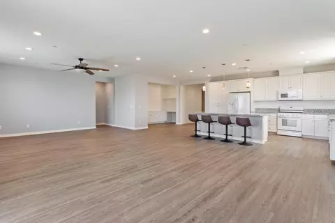 45135 Landing Pl, Lancaster, CA 93536 photo 9