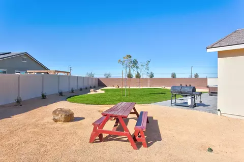 45135 Landing Pl, Lancaster, CA 93536 photo 37