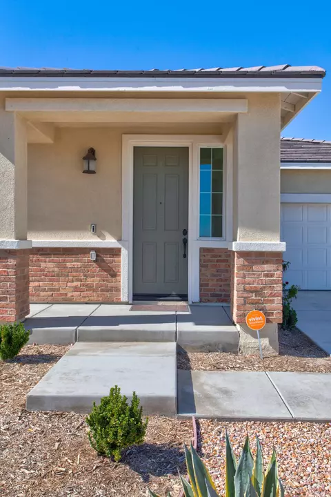 45135 Landing Pl, Lancaster, CA 93536 photo 3