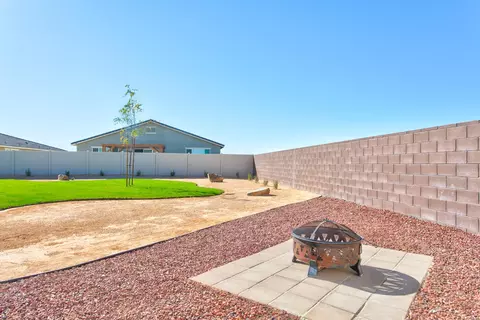 45135 Landing Pl, Lancaster, CA 93536 photo 40