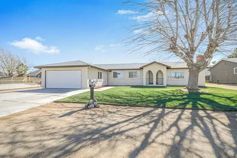 5534 Ave M 2 W, Lancaster, CA 93536