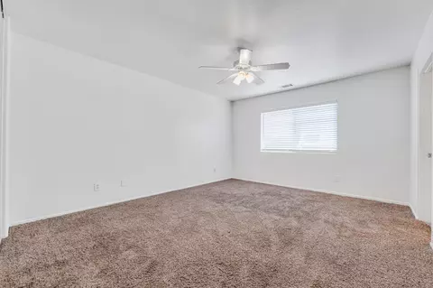 556 Koufax Dr, Lancaster, CA 93535 photo 14