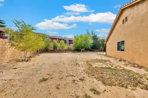 556 Koufax Dr, Lancaster, CA 93535 photo 21