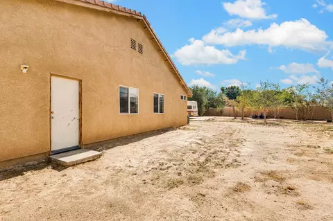 556 Koufax Dr, Lancaster, CA 93535 photo 25