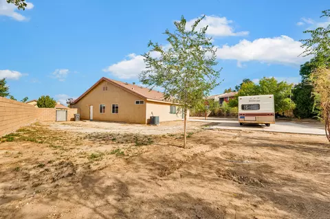 556 Koufax Dr, Lancaster, CA 93535 photo 24