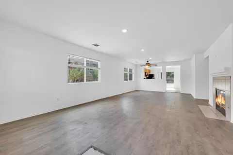 556 Koufax Dr, Lancaster, CA 93535 photo 5